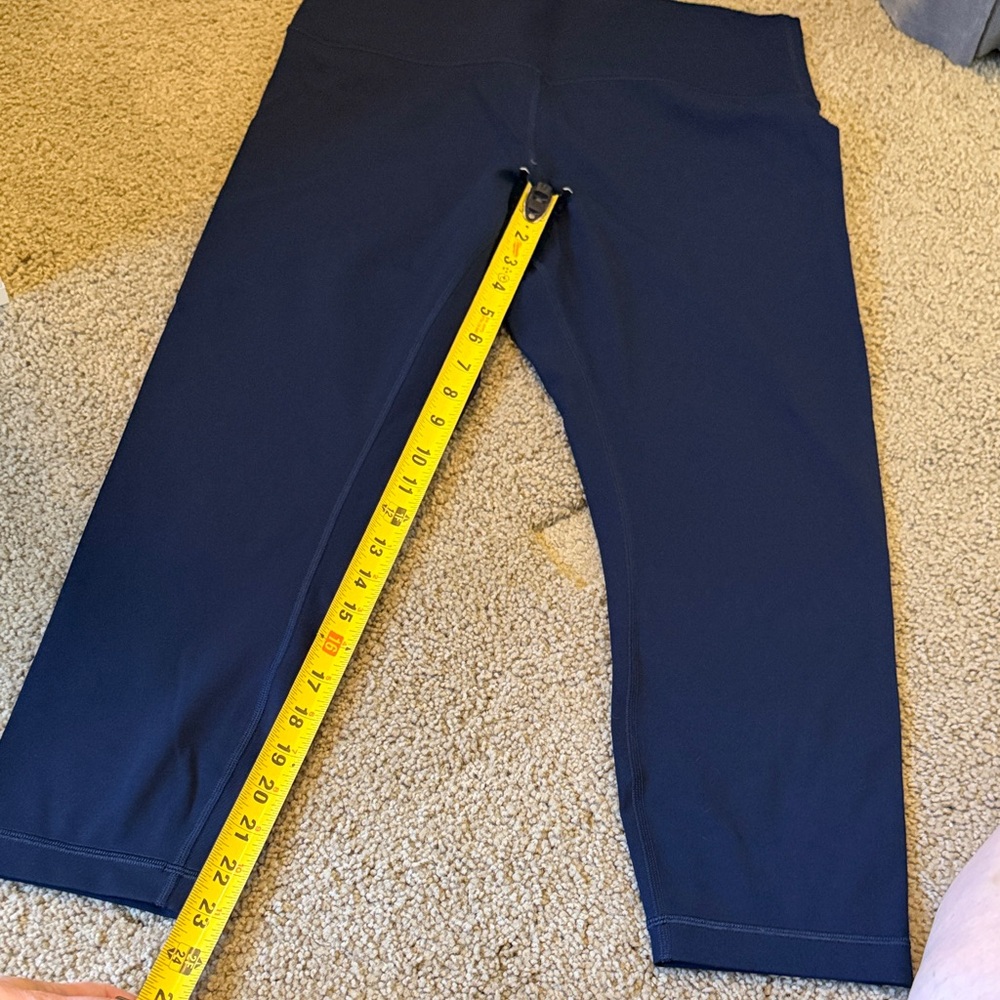 Women’s Navy Performance Leggings 23” inseam size 14